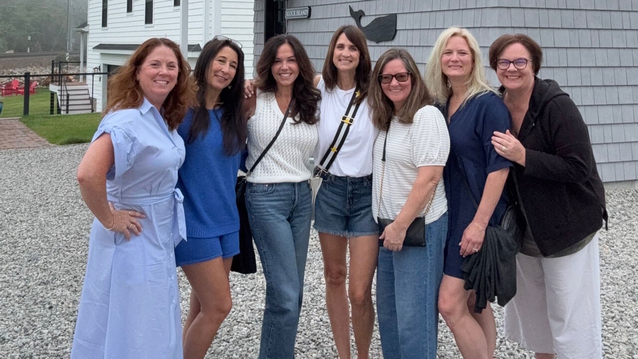 Quinnipiac alumna April Bryant and her classmates from the Class of 1993 pose for a picture during a girls' weekend!